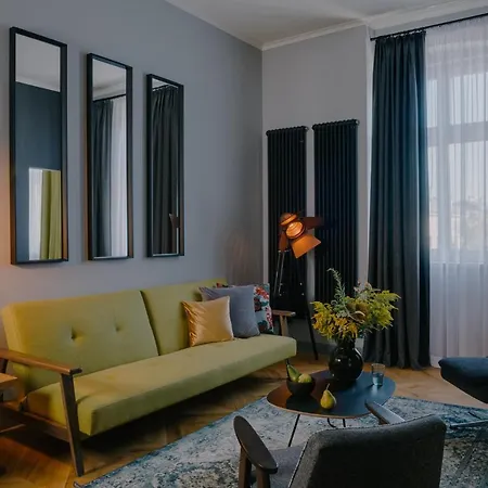 Goldfinger 3-Bed Unique Apartment In The Heart Of Podgorze Краків Екстер'єр фото