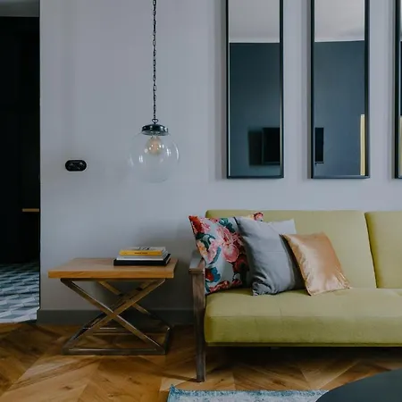 Goldfinger 3-Bed Unique Apartment In The Heart Of Podgorze Краків Екстер'єр фото