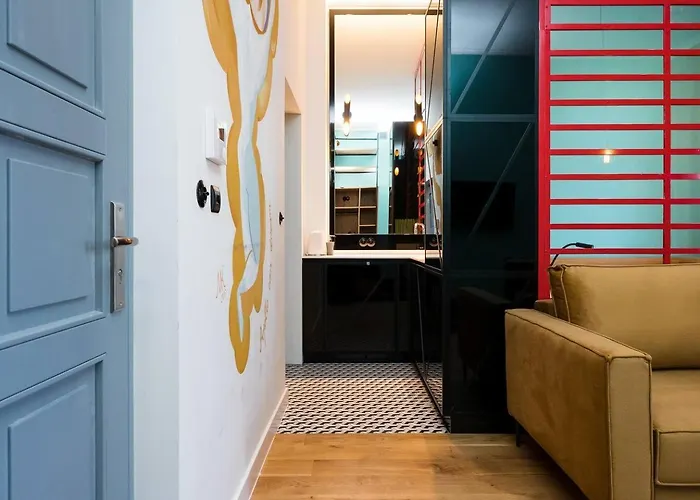 Goldfinger 3-Bed Unique Apartment In The Heart Of Podgorze