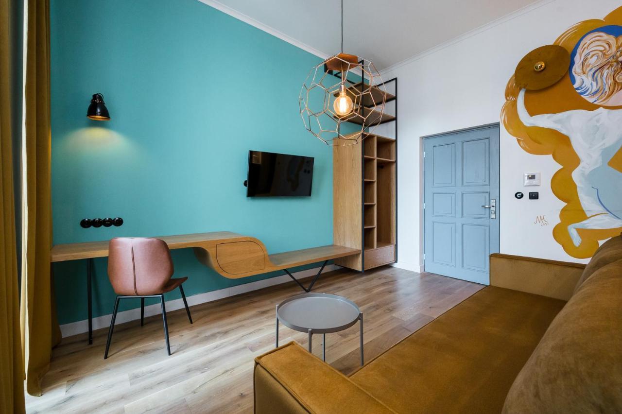 Goldfinger 3-bed Unique In The Heart Of Podgorze Apartment Krakow